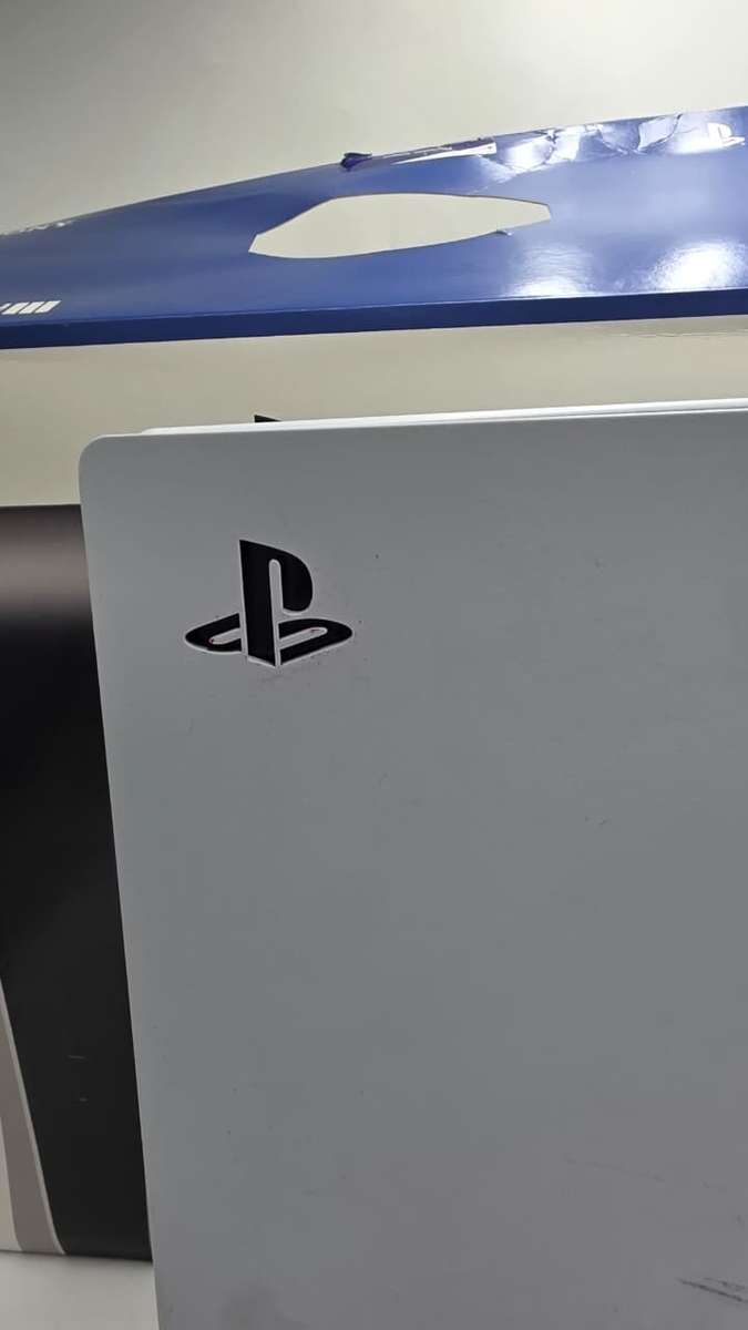 PlayStation 5 Disc Edition  R9300