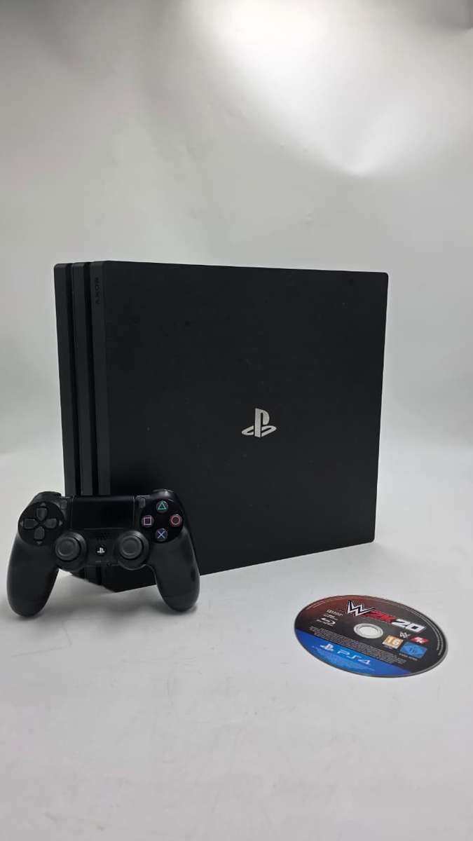 PlayStation 4 Pro V1 1TB  4K Gaming