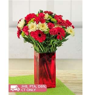 Red Rouge Flower Vase
