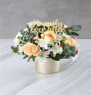 Romantic Peach Mix In Ceramic Pot