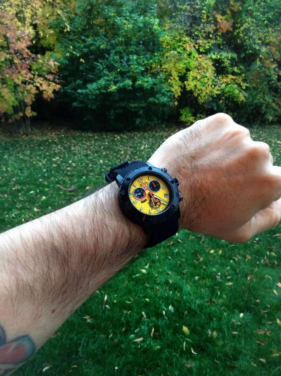 R17,000.00** CX SWISS MILITARY RALLYE DAKAR RED CHRONO WATCH BRAND NEW WITH PAPERS!!