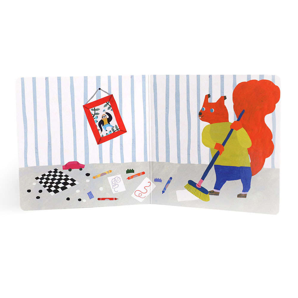 eeBoo - First Books for Little Ones - Helping - Picture Board Book