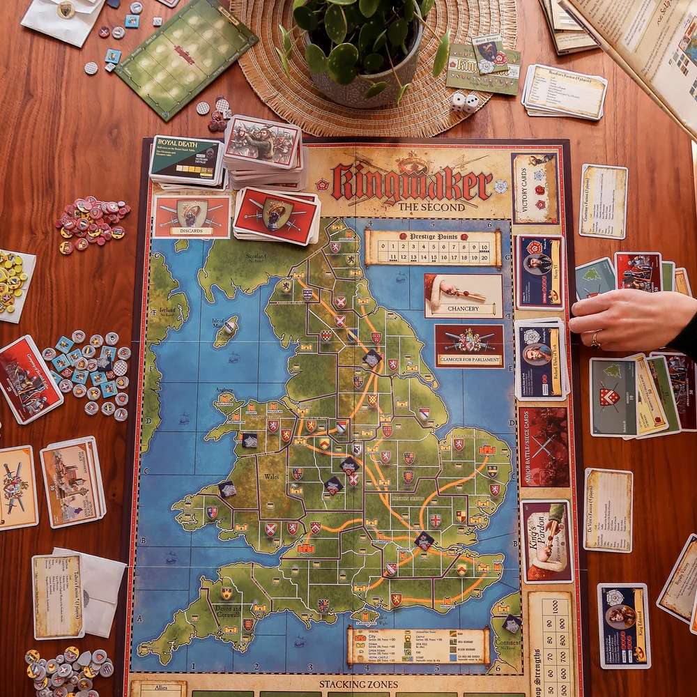 Gibsons - Kingmaker - The Royal Re-Launch - Board Game