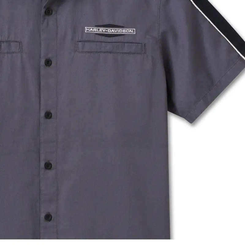 Stacked Bar & Shield Short Sleeve Shirt - M