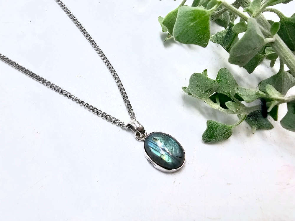 Labradorite Oval Gem Necklace