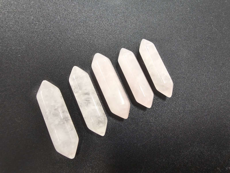 Rose Quartz Double Terminated Point (3cm)