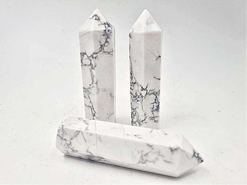 White Howlite Crystal Point (8cm)