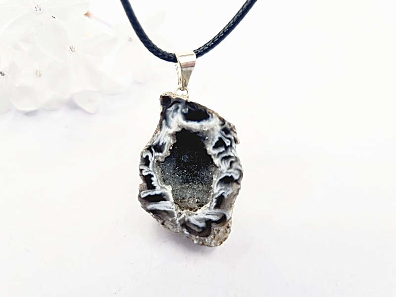 Agate Geode Necklace (Stability, Balance &amp; Luck)