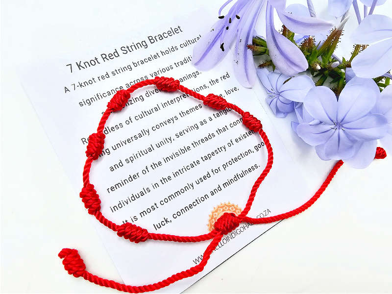 7 Lucky Knot Bracelet Red