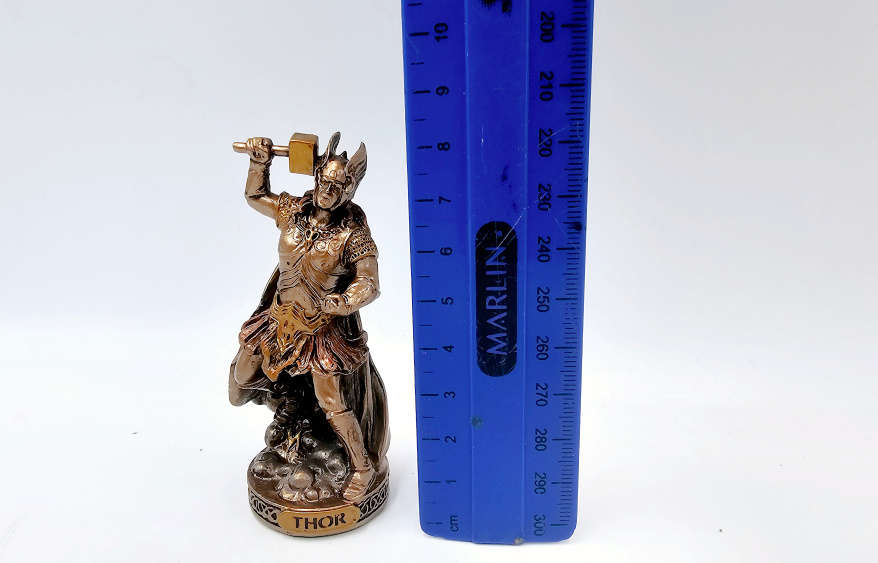 Thor Thunder &amp; Lightning God Mini Figurine (8.5cm)
