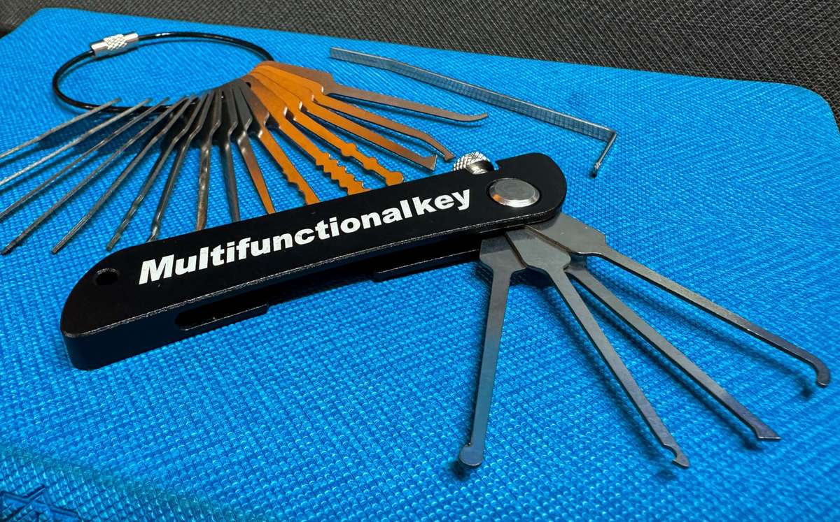 Jackknife Foldable Multi Pick Lock Pick