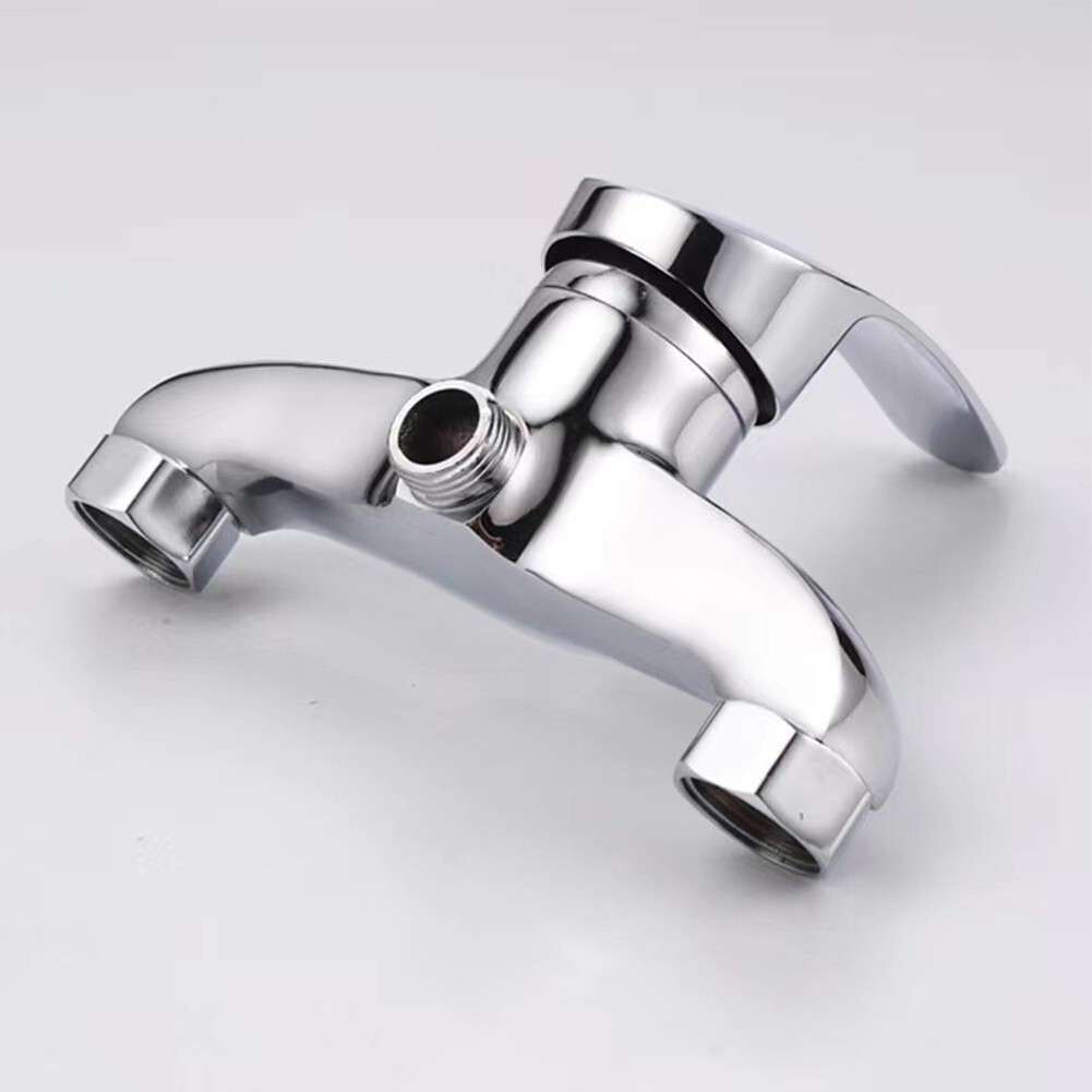 1X Polished Chrome Finish Wall Mounted Bathtub Shower Tap Mixer Faucet