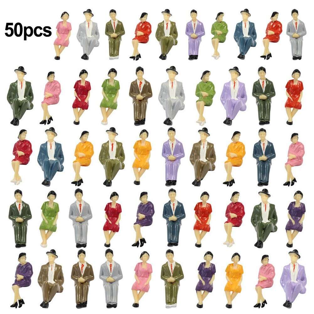 Sitting Figures 48*painted Figures 1:32 Scale 1:32 Brand New For Model-Building