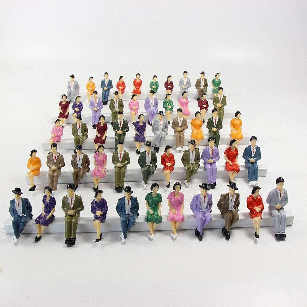 Sitting Figures 48*painted Figures 1:32 Scale 1:32 Brand New For Model-Building