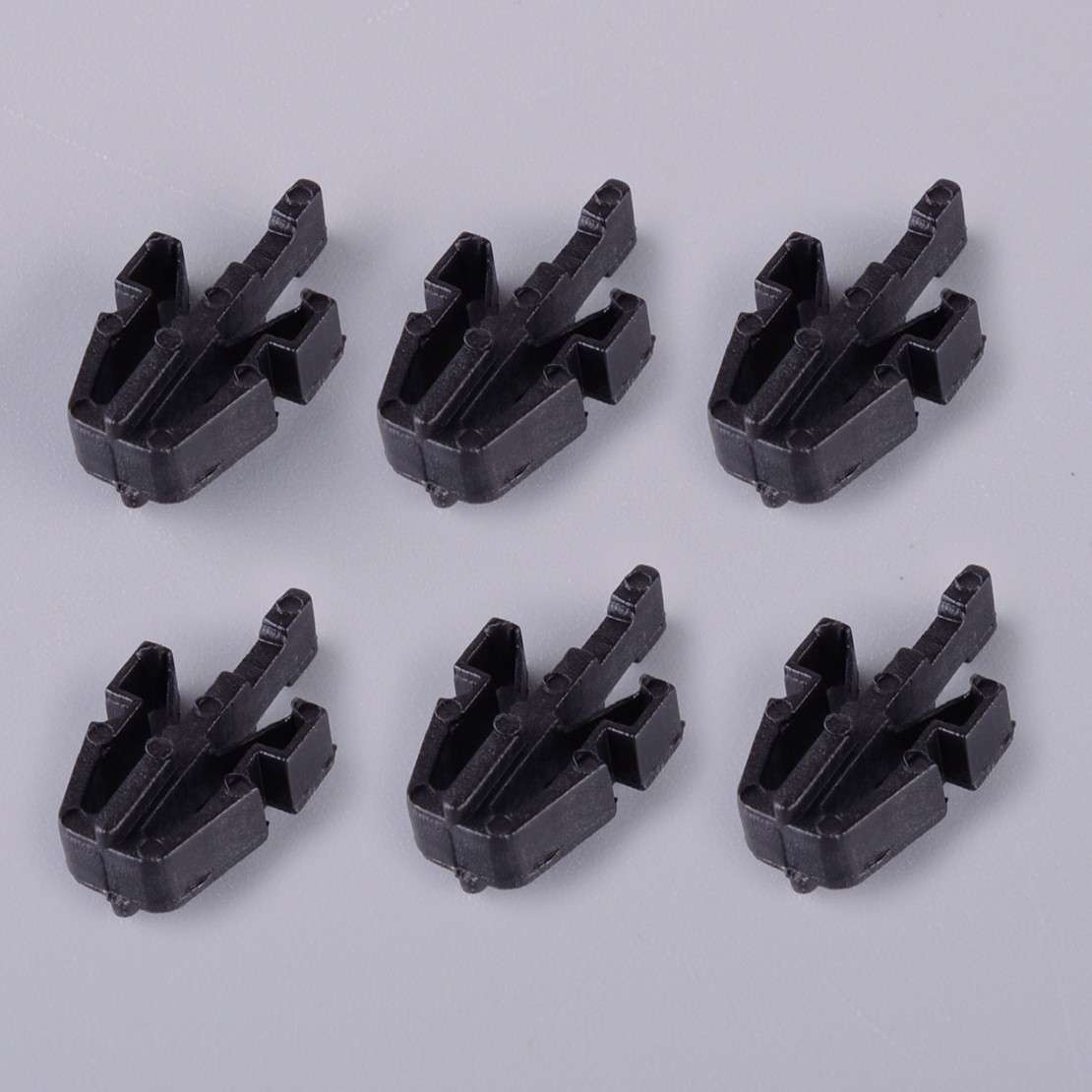 40x Front Grille Clips Fastener Fit for Isuzu Pickup KBZ TFR D-MAX Vauxhall