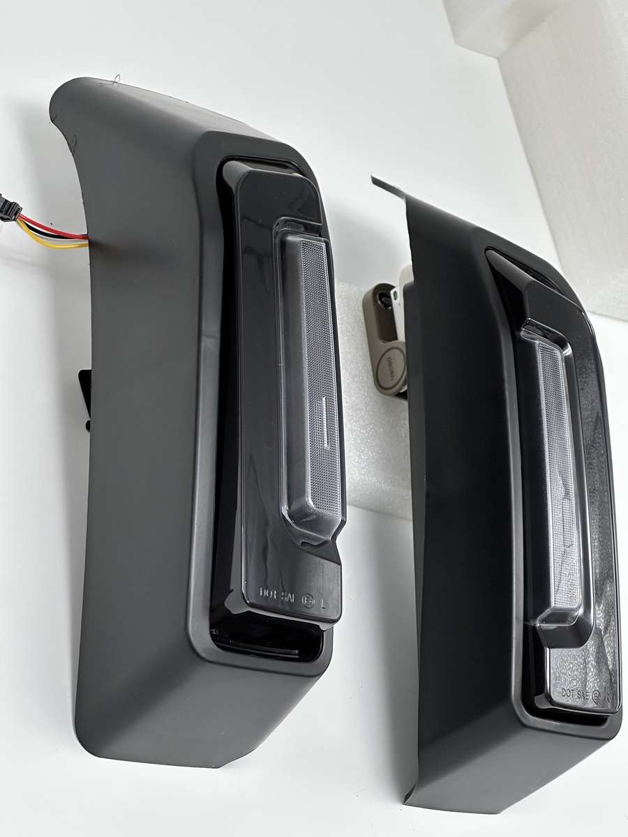 For Harley Street Glide/ Road Glide 2024 Rear Fender LED Saddlebag Side Light