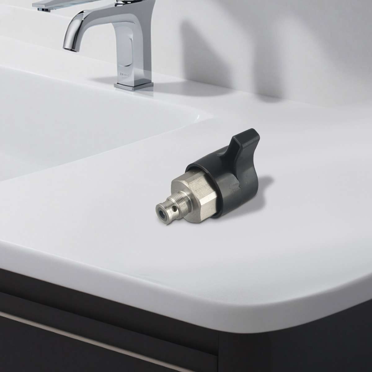 Reliable Drain Valve For Sprayer 5900 7900 Polished Finish Long Lasting