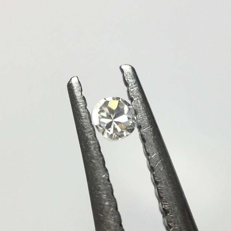 SUPERB! 0.015 ct Light Grey VVS2 Single Cut Round Diamond