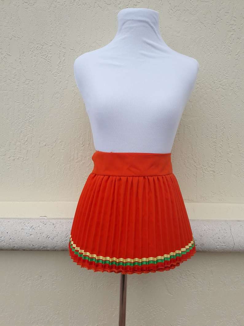KIDS Traditional South African Zulu pleated skirt . Smallest size skirt. Zulu kids skirt.