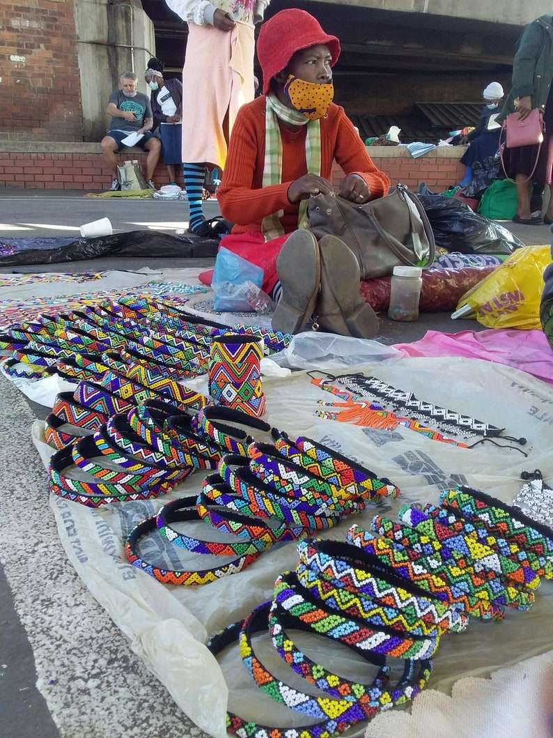 Zulu Glove Handpiece Black and White Glass Beaded Bracelet with Ring Handmade in KZN