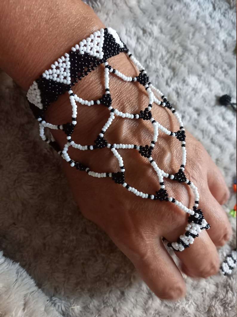 Zulu Glove Handpiece Black and White Glass Beaded Bracelet with Ring Handmade in KZN