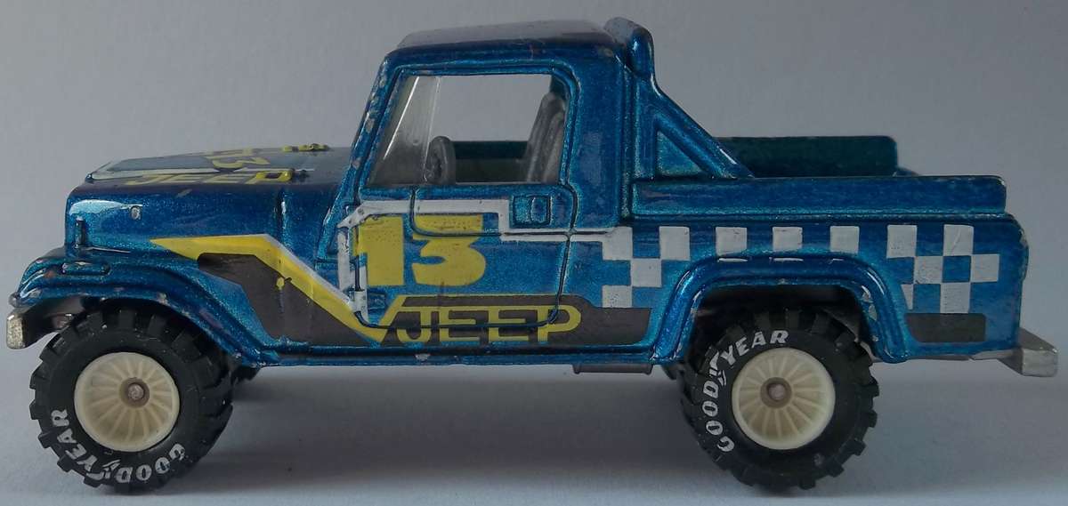 Hot Wheels REAL RIDERS Jeep Scrambler Produced in 1982 VINTAGE HOTWHEELS Near Mint Like Matchbox
