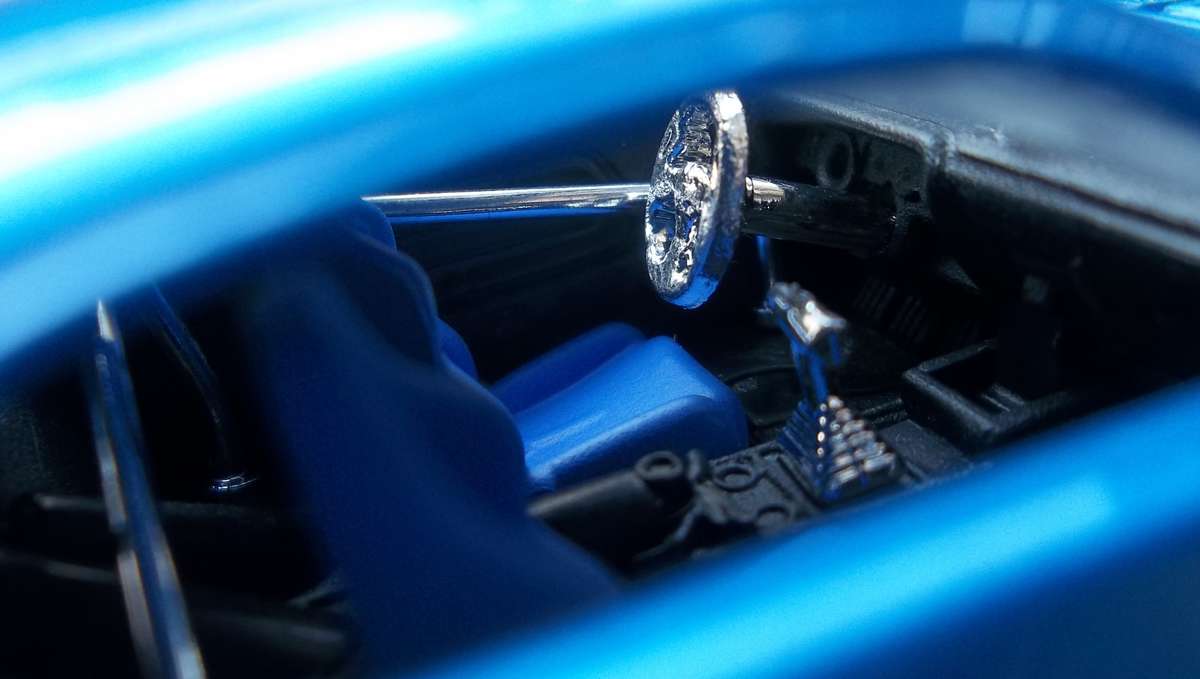 Hot Wheels 1/43 LARGER Scale 1971 Challenger RUBBER TYRES + TREAD Detail Interior 6 photos Hotwheels