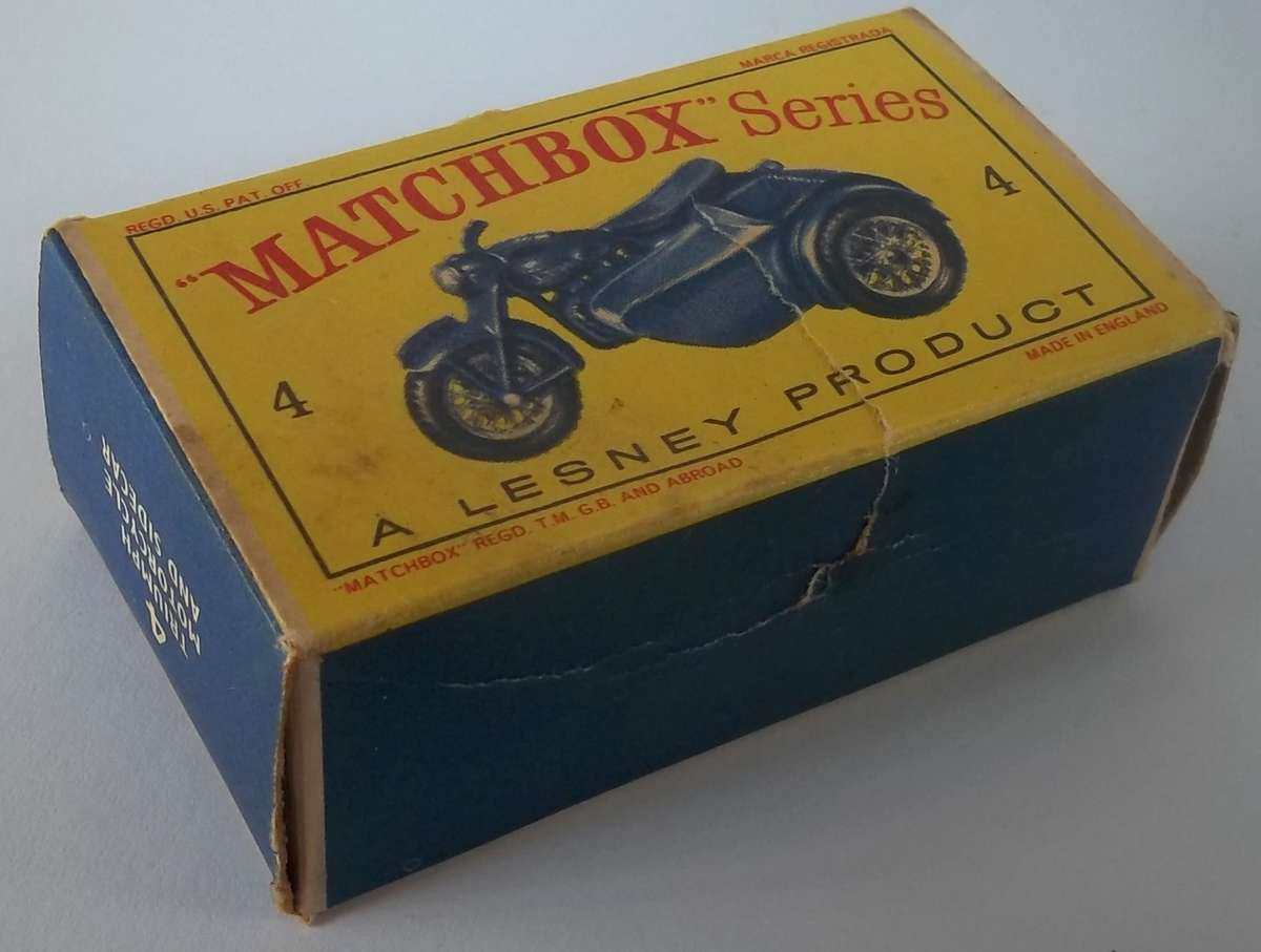 Matchbox Lesney 1-75 Series Regular Wheels MOKO #4 Triumph T110 Made in England Model car BOXED