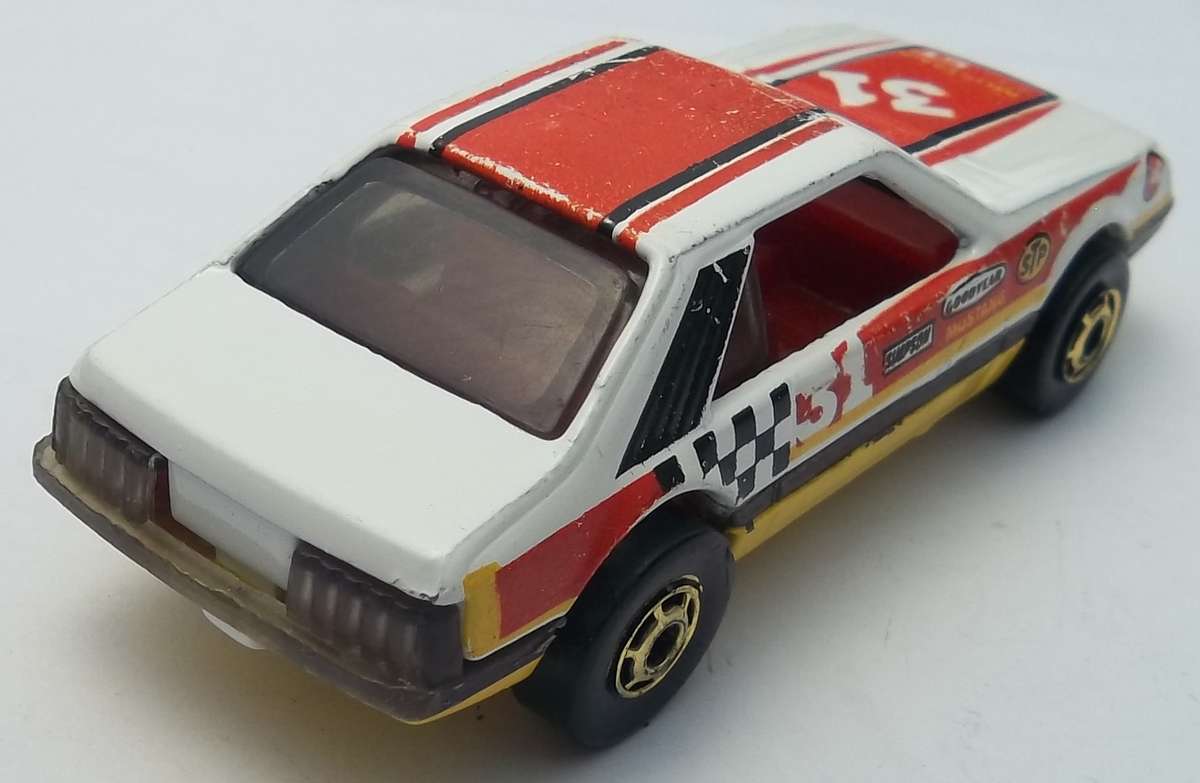 HOT WHEELS 1979 Ford Mustang Stock Car Racer HOTWHEELS VINTAGE MODEL similar to Matchbox 1979