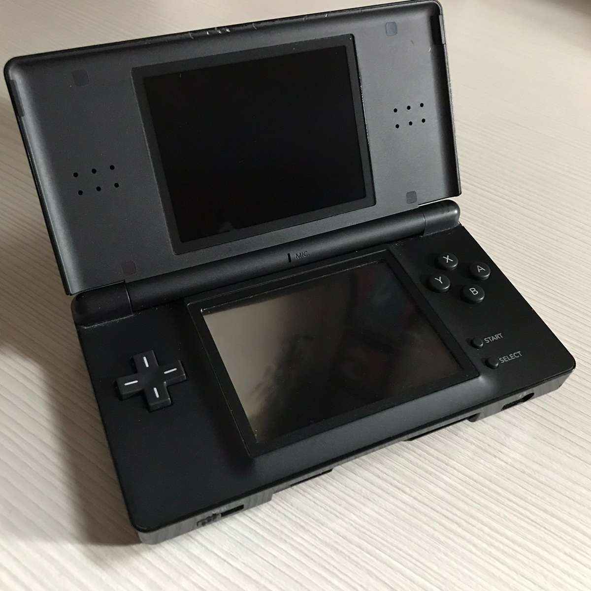 Nintendo DS Lite Console + DS Game + DS Charger