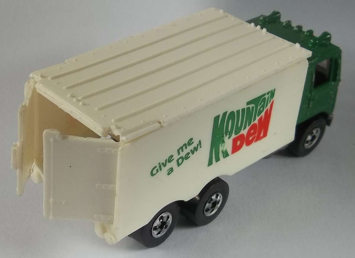 Hot Wheels Transport Truck 1981 Vintage Model Like Matchbox Scale Model Car HOTWHEELS