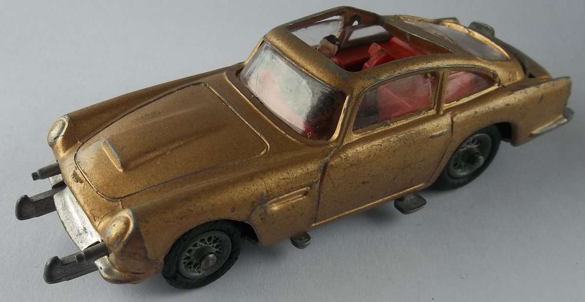 Corgi Toys James Bond Aston Martin DB 5 ENGLAND 1960s Die Cast Model Car Vintage