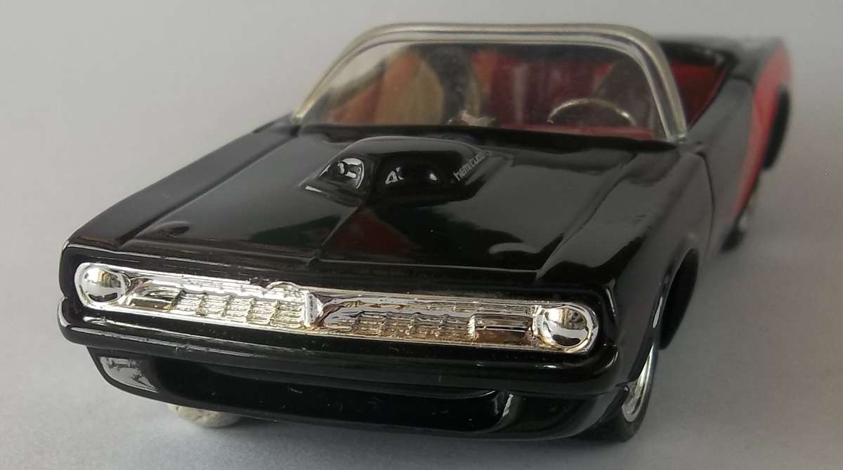 Hot Wheels 1/43 LARGER 1970 Barracuda RUBBER TYRES  Detailed Interior Hotwheels MATCHBOX