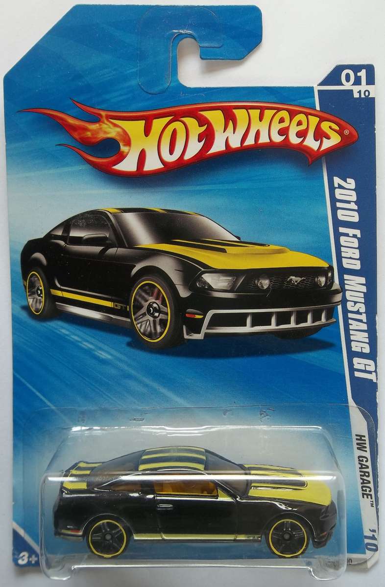 HOT WHEELS 2010 Ford Mustang GT HOTWHEELS Like Matchbox scale Model Car