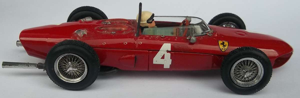 Quartzo Ferrari 156 F-1 Racing Car 1/43 Scale made in Portugal Similar scale to Dinky