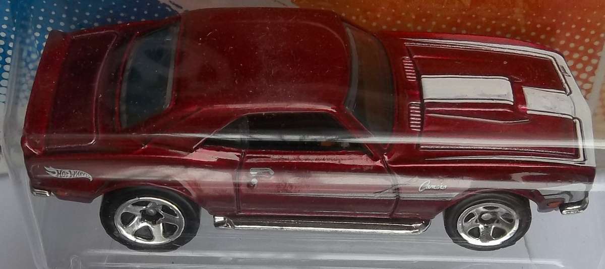 HOT WHEELS Redliners Real Riders 1968 Copo Camaro HOTWHEELS Similar to Matchbox 2011 Release
