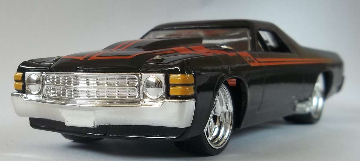 Hot Wheels 1/43 LARGER Scale Chevrolet El Camino Bakkie RUBBER TYRES + TREAD Detailed Hotwheels