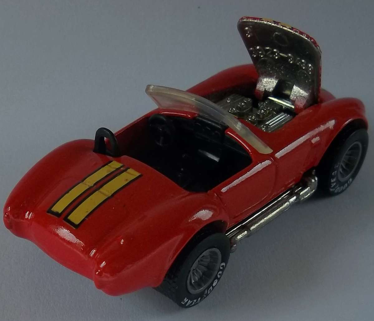 Hot Wheels REAL RIDERS Classic AC Cobra Produced in 1982 VINTAGE HOTWHEELS Mint condition