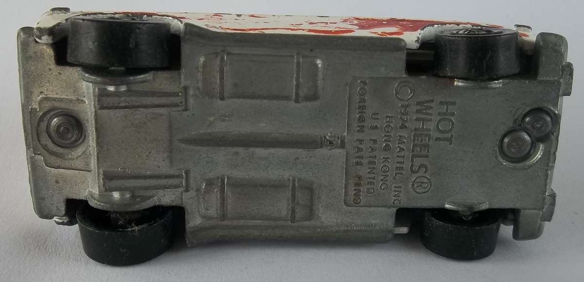 ERROR Hot Wheels 1974 Chev Van (DOUBLE RIVET ERROR) similar scale to Matchbox HOTWHEELS