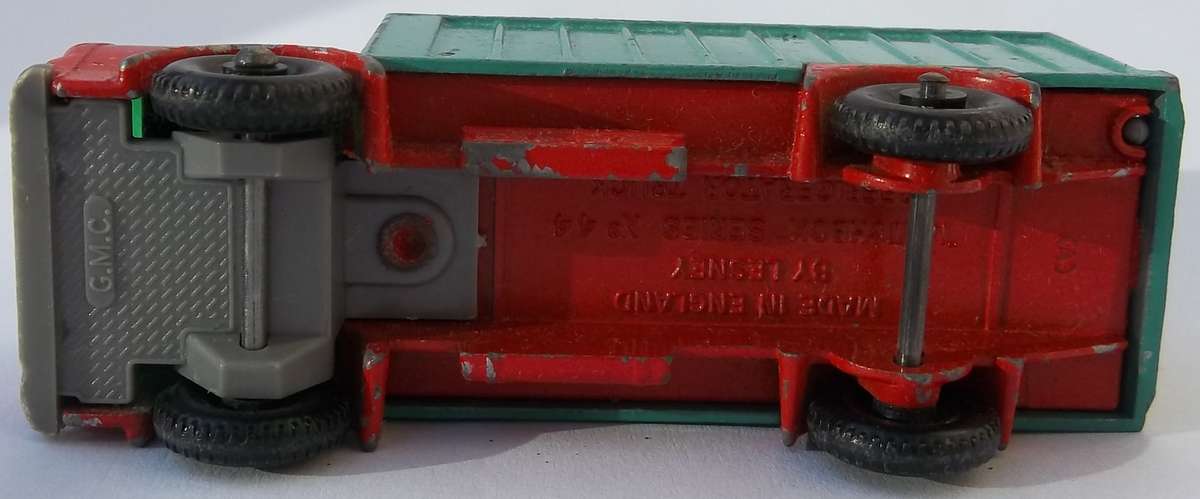 MATCHBOX Lesney 1-75 SERIES REGULAR WHEELS  #44 Refridgerator Truck England Boxed Model Vintage