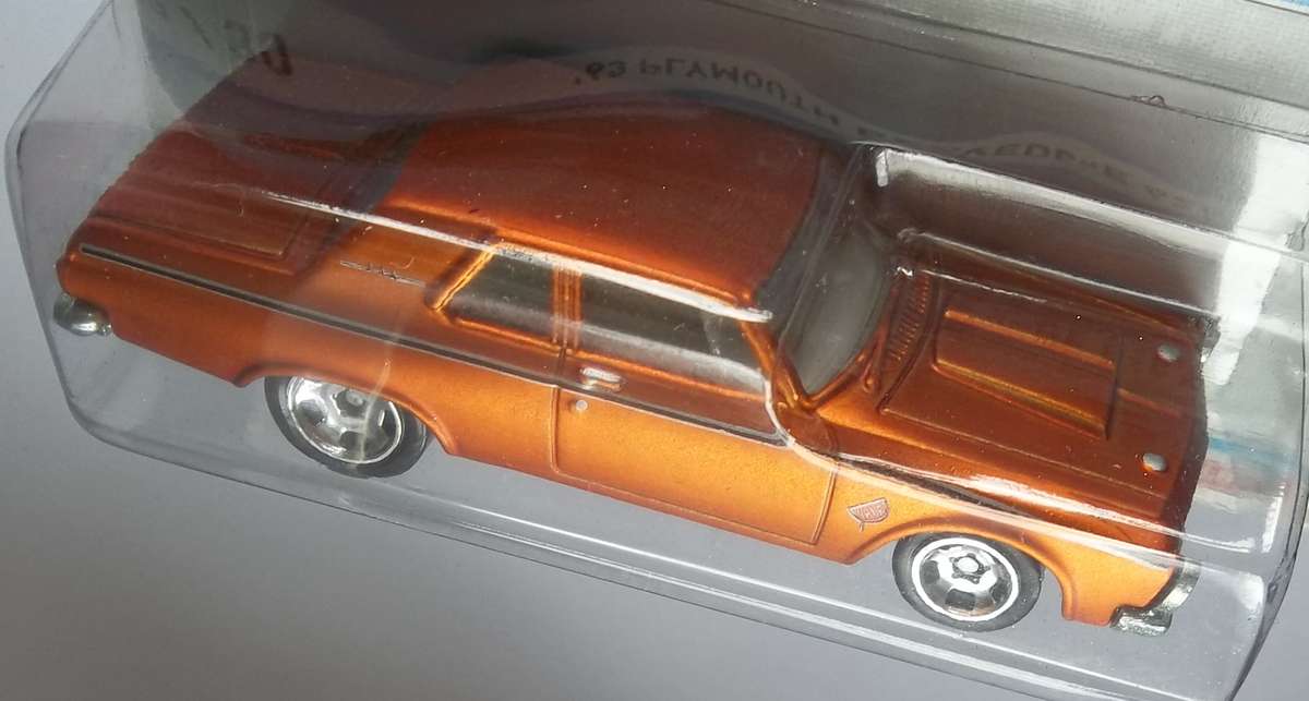 Hot Wheels Cool Classics 1963 Plymouth Belvedere 426 Wedge HOTWHEELS - MATCHBOX SCALE