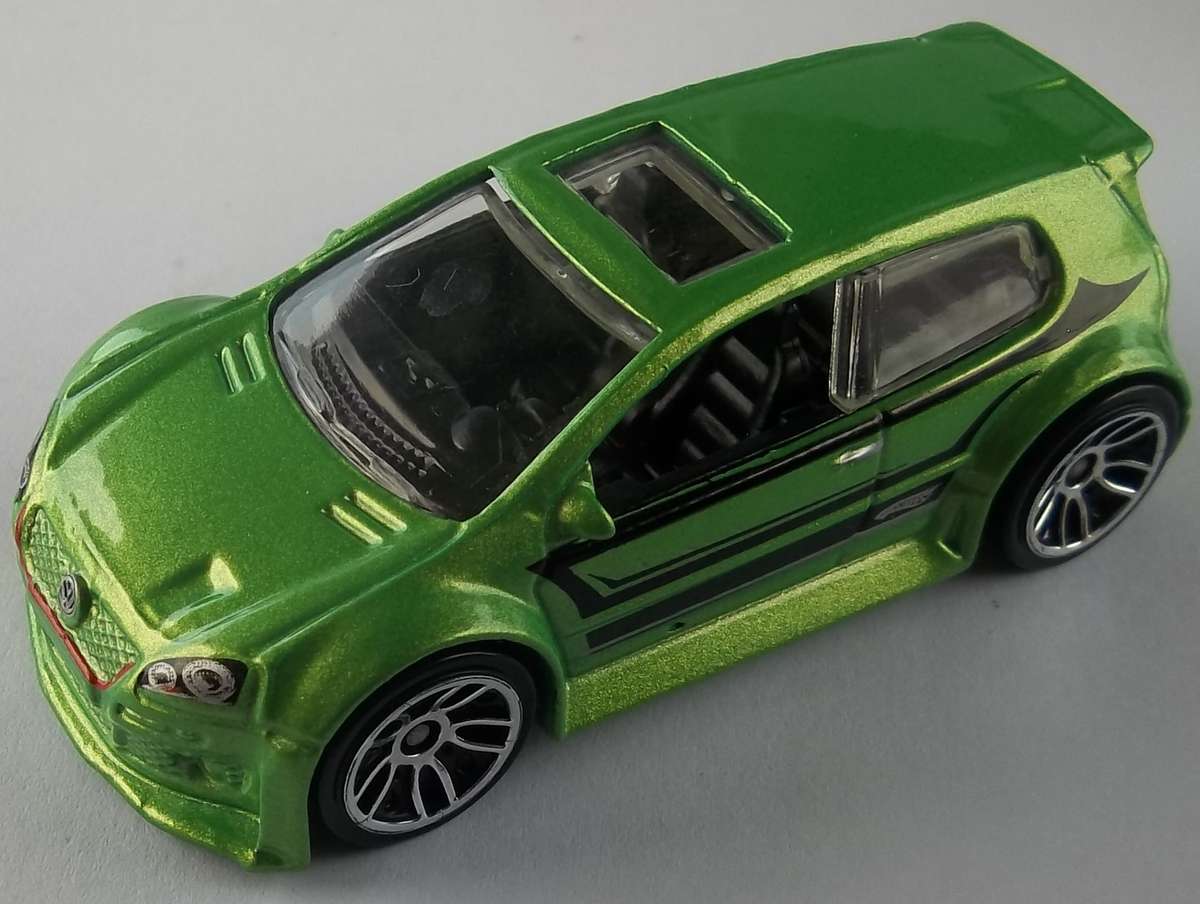 Hot Wheels Volkswagen Golg GTi HOTWHEELS Like Matchbox scale Post 2010