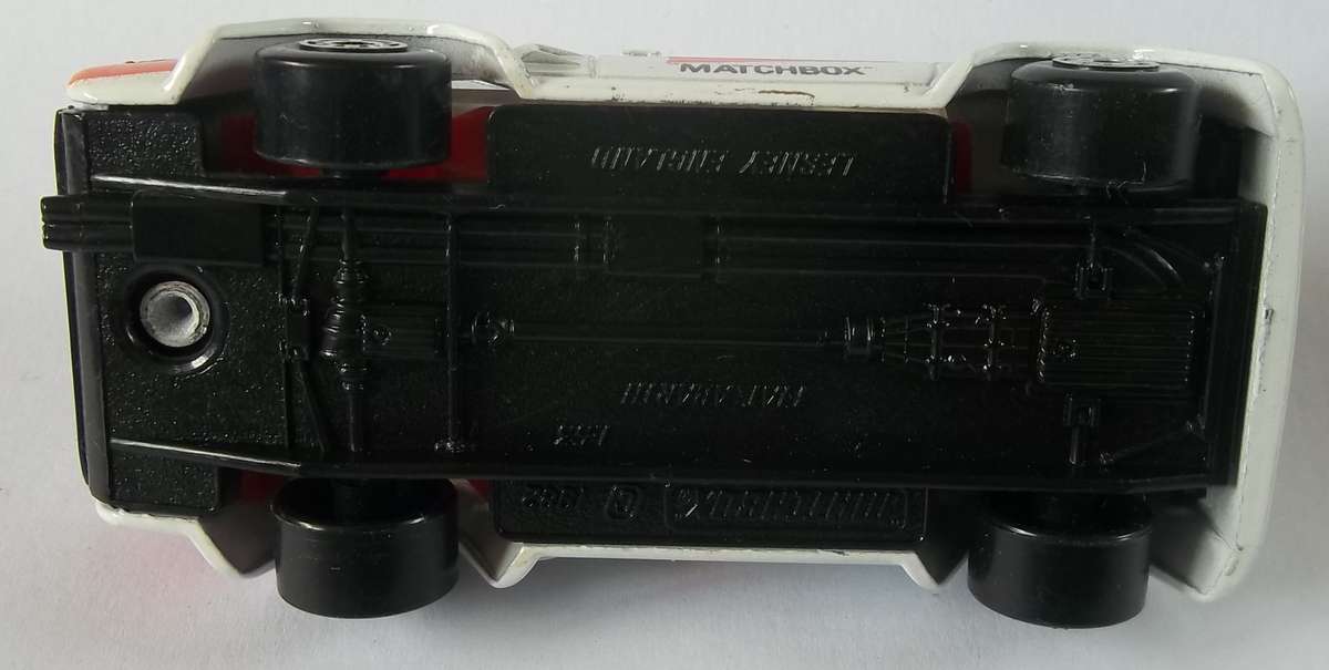 Matchbox SUPERFAST #9 Fiat Abarth Made in England 1982 VINTAGE Model Car