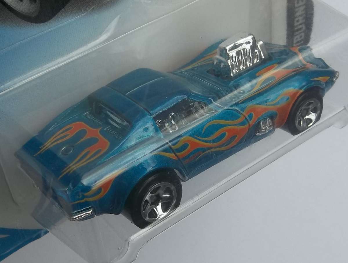 Hot Wheels GAS MONKEY GARAGE '68 Corvette Gas Monkey Like Matchbox Scale HOTWHEELS Model Car