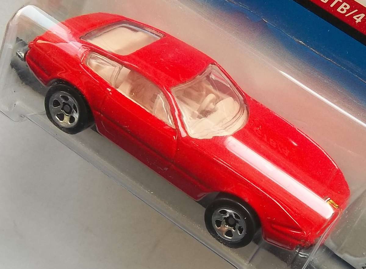 Hot Wheels Ferrari 364 GTB/4  FIRST EDITIONS HOTWHEELS Like Matchbox 2000 Model Vintage Collectable