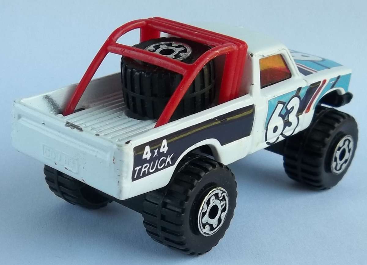 Matchbox 4x4 Open Back Truck Bakkie Made in Thailand Vintage Model