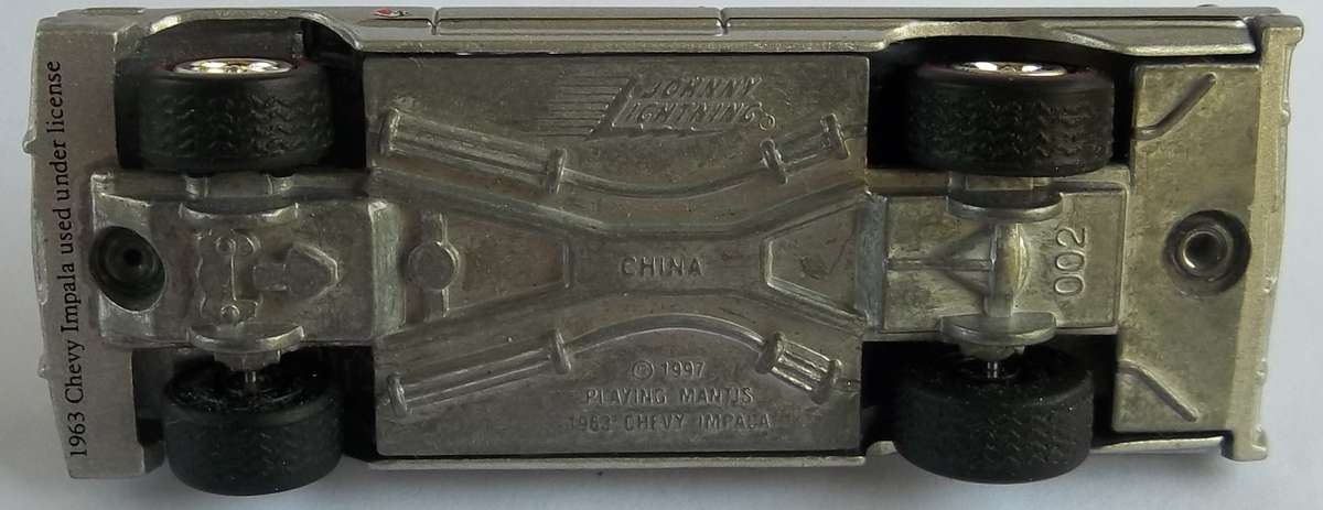 JOHNNY LIGHTNING 1963 Chevrolet Impala Similar Scale to Matchbox 1/64 scale