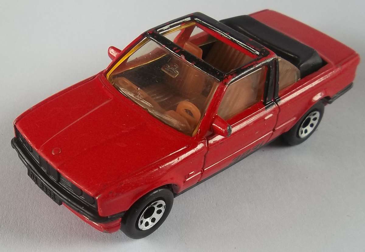Matchbox Lesney BMW 323i Cabriolet Made in 1985 Vintage Die Cast Car