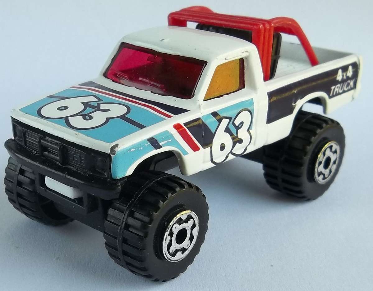 Matchbox 4x4 Open Back Truck Bakkie Made in Thailand Vintage Model