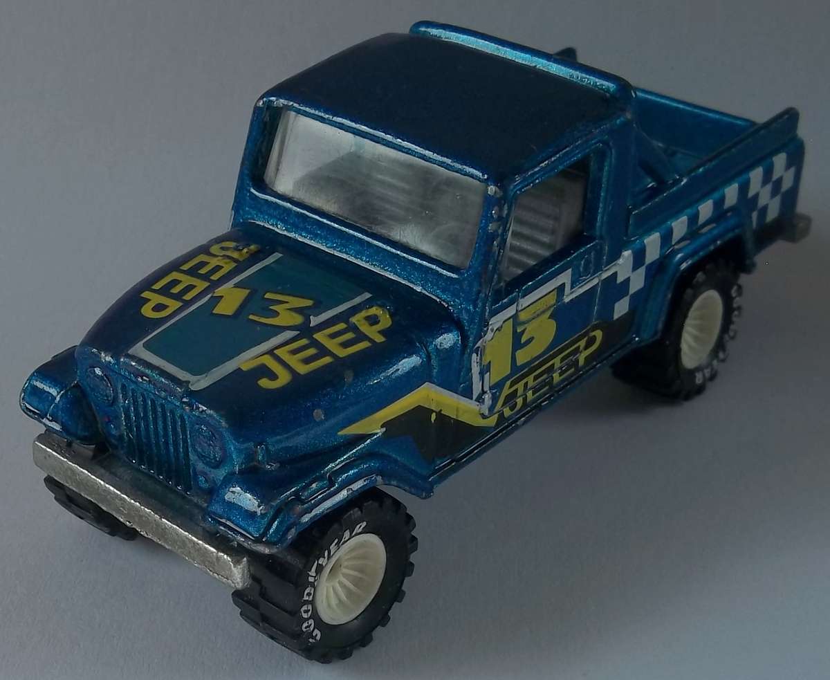 Hot Wheels REAL RIDERS Jeep Scrambler Produced in 1982 VINTAGE HOTWHEELS Near Mint Like Matchbox